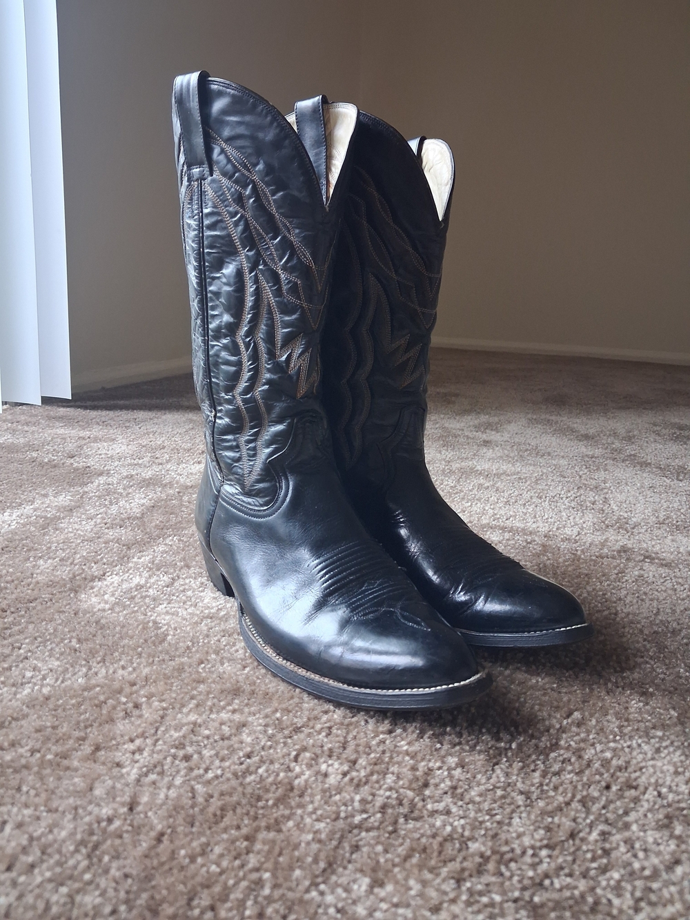 Men's Black Leather Western Cowboy Boots - Classic Stitch Detail
